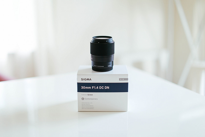 SIGMA単焦点レンズ「30mm F1.4 DC DN Contemporary（APS-C用）」を買いました！[レビュー/作例] | オニマガ -  名古屋の暮らしのブログ - 写真機材・カメラ・レンズ