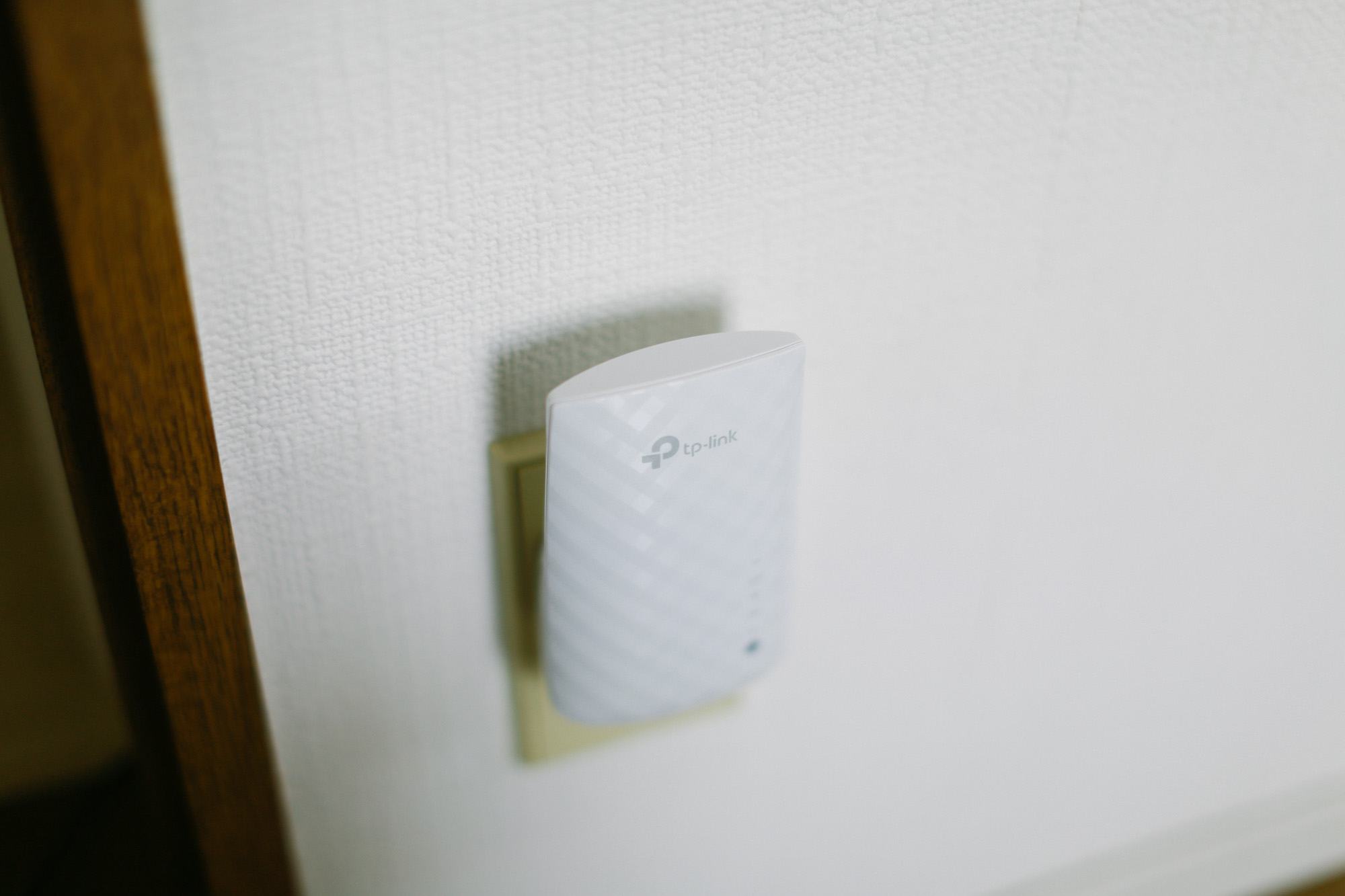 WiFi（無線LAN）が届かない部屋があるので、電波を増幅するWiFi中継器を買ってみました！ オニマガ