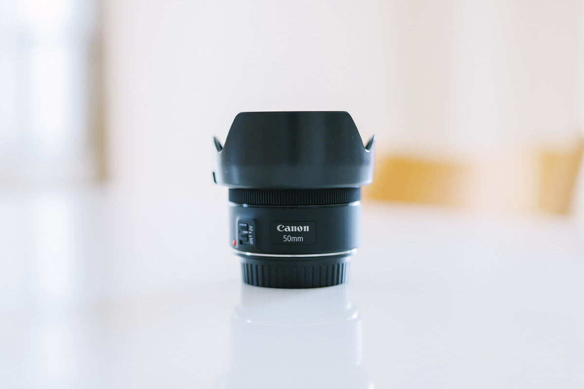 Canon ef50mm f1.8 stm レンズフード付き - レンズ(単焦点)