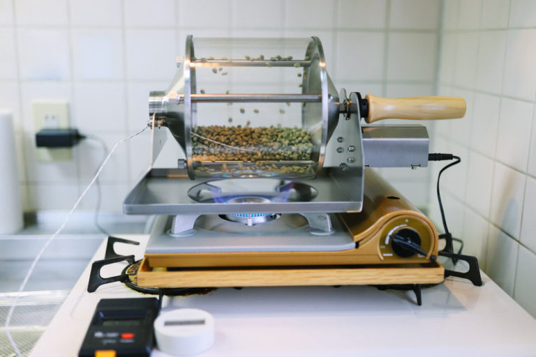 家庭用の電動焙煎機KAKACOOストーブトップホームコーヒーロースター 