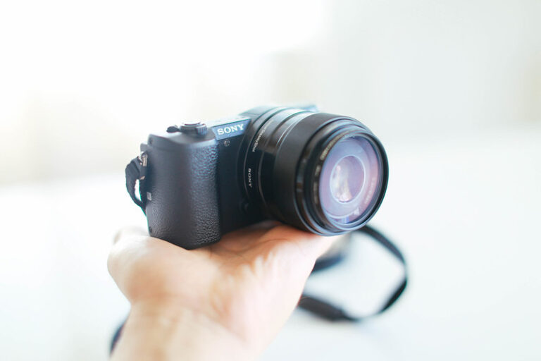 Sony α5100（ミラーレスカメラ）＋単焦点レンズE 35mm F1.8を買いまし 