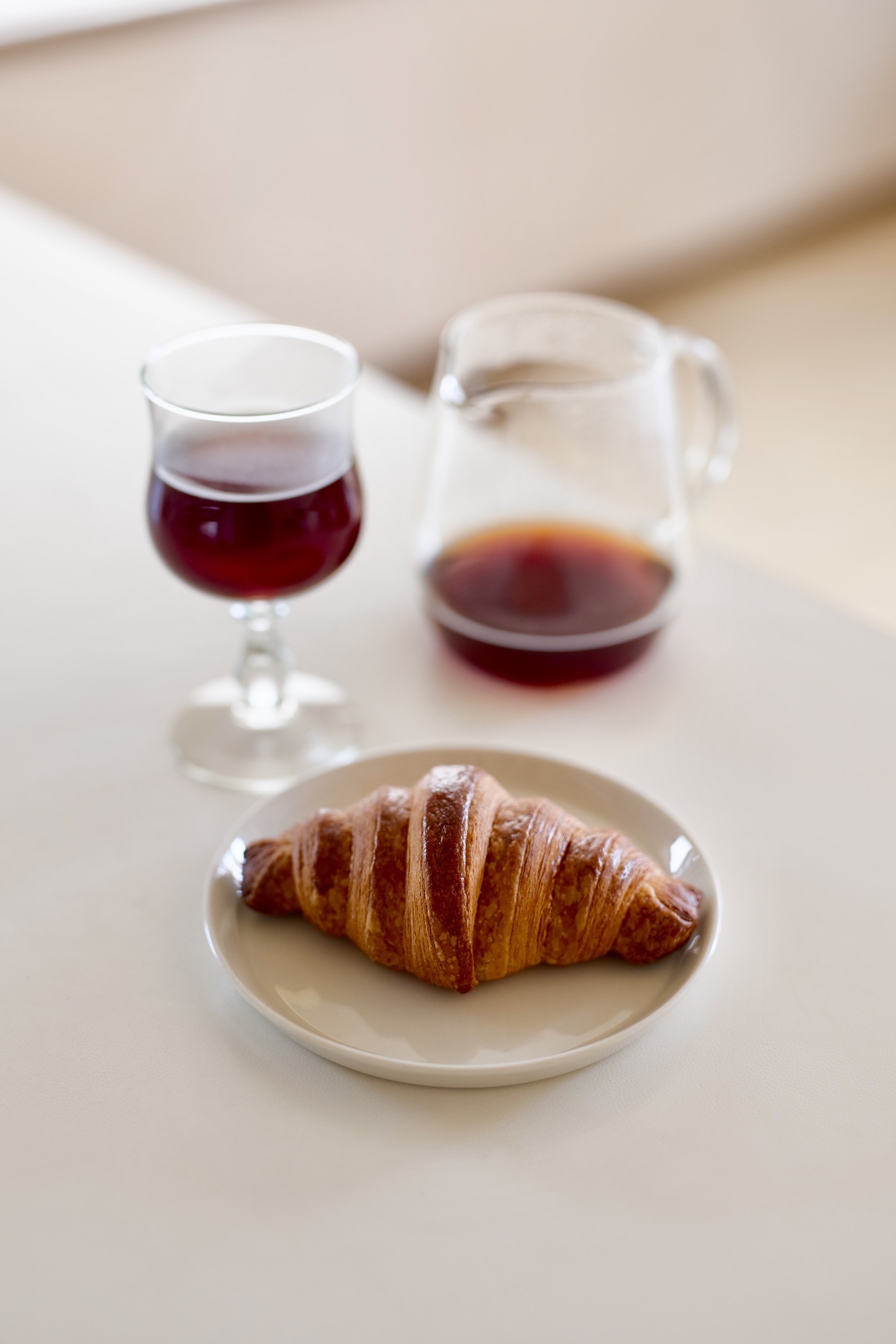 クロワッサンとコーヒー